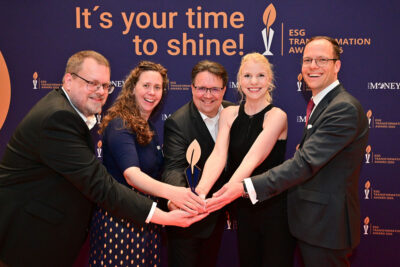 Siegerfoto des K.A.R.L. Teams beim ESG Transformation Award